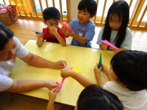 紙ひこうき作り