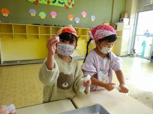 こんにゃくはちぎって